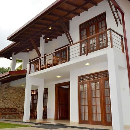 Hasara Villa One Polgasowita 外观 照片