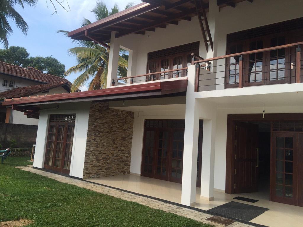 Hasara Villa One Polgasowita 外观 照片