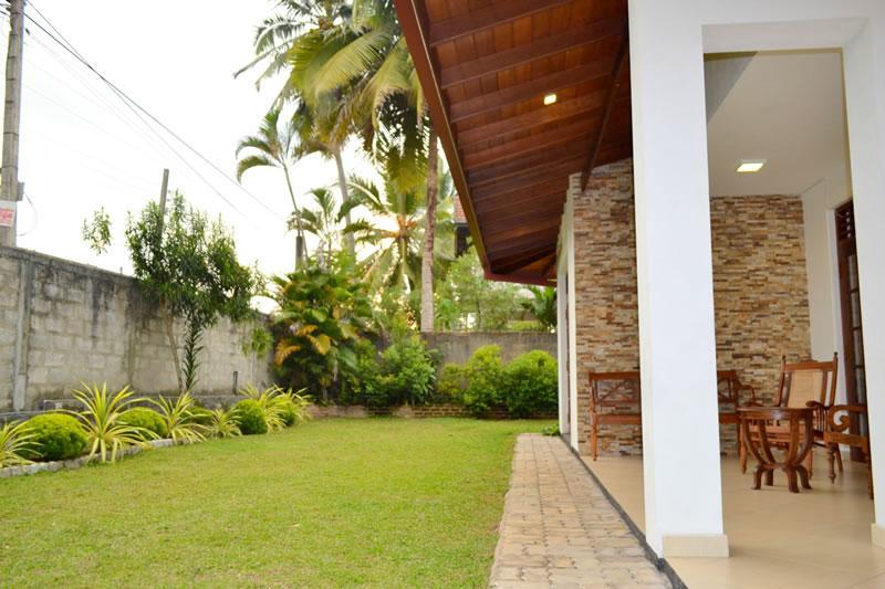 Hasara Villa One Polgasowita 外观 照片